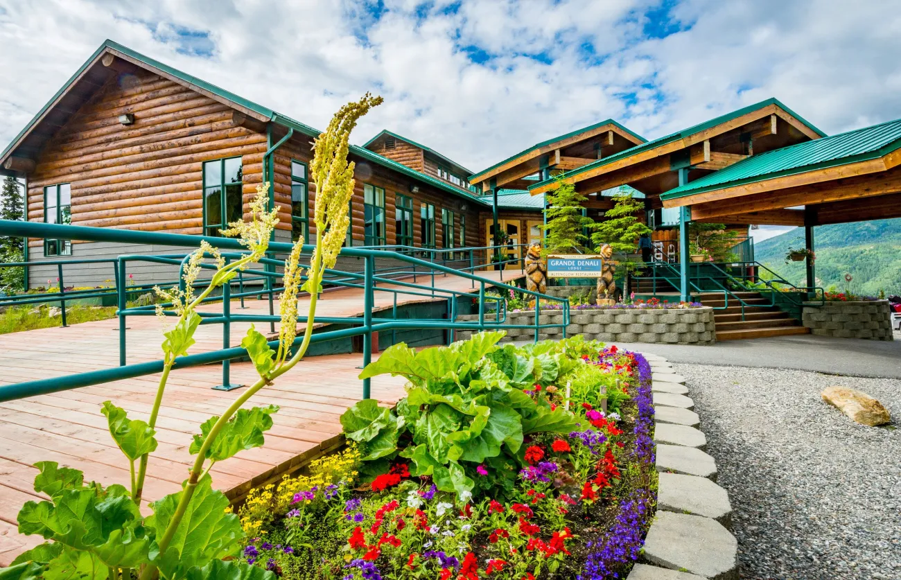 Grande Denali Lodge hotel image from Expedia