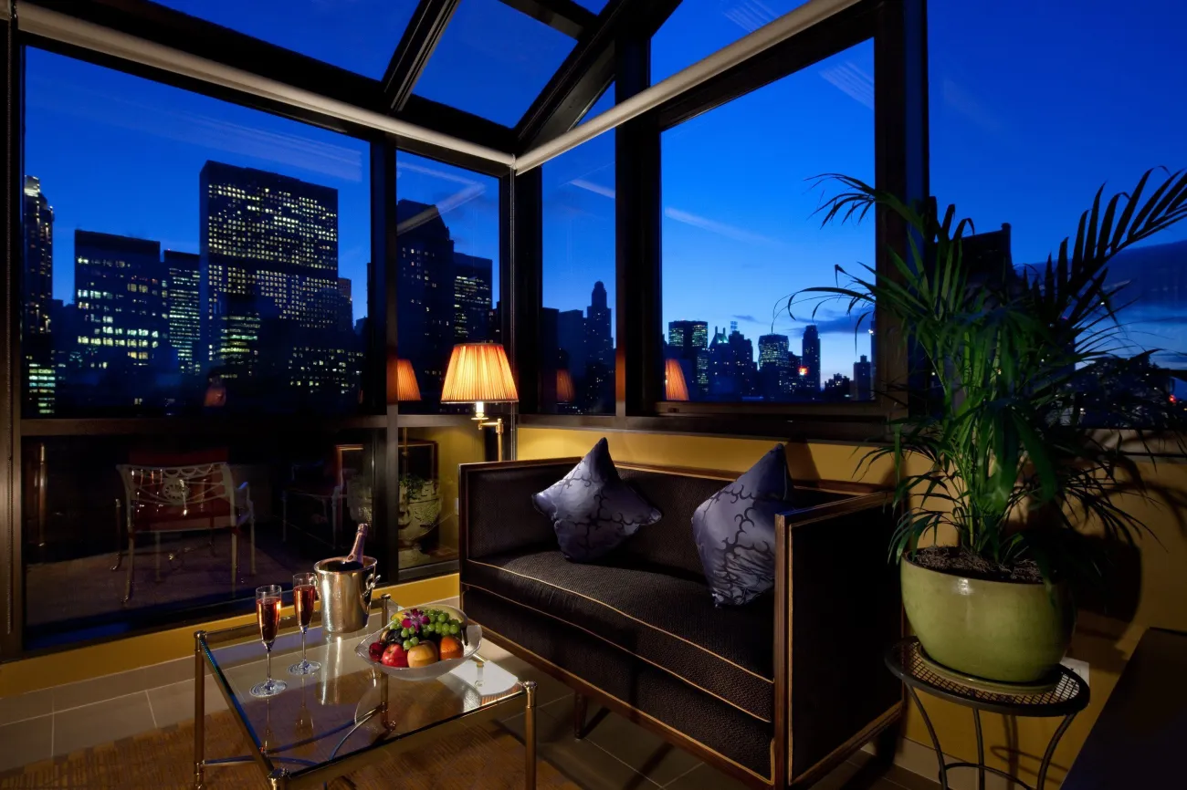 Hotel Plaza Athenee hotel image from Expedia