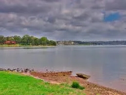 Shangri-La Hotel, Toronto hotel image from Expedia