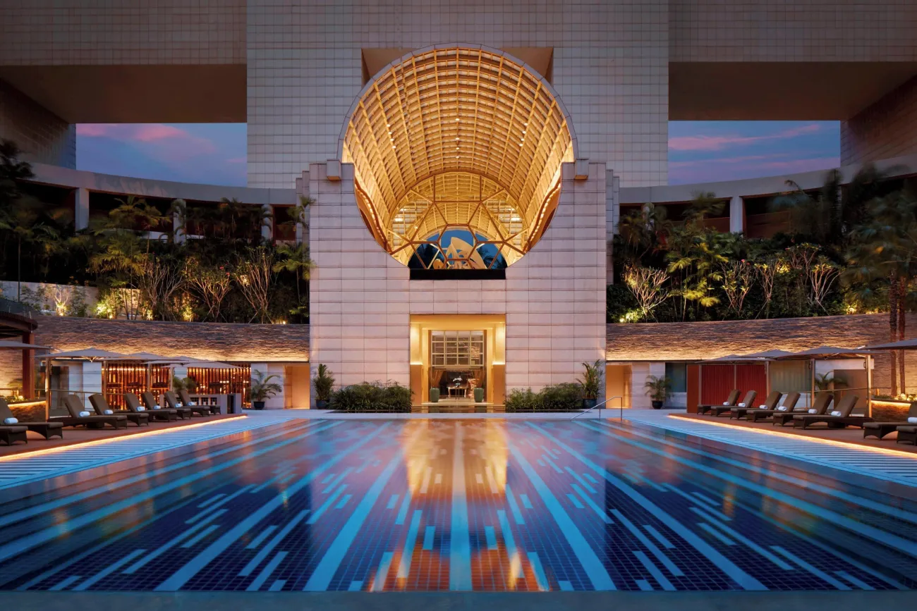 The Ritz Carlton Millenia Singapore hotel image from Expedia